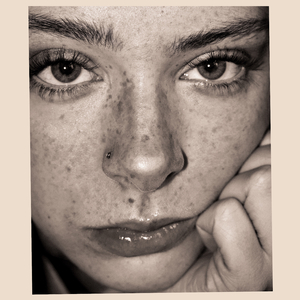 小舞婬荡的玉腿翘起漫画
